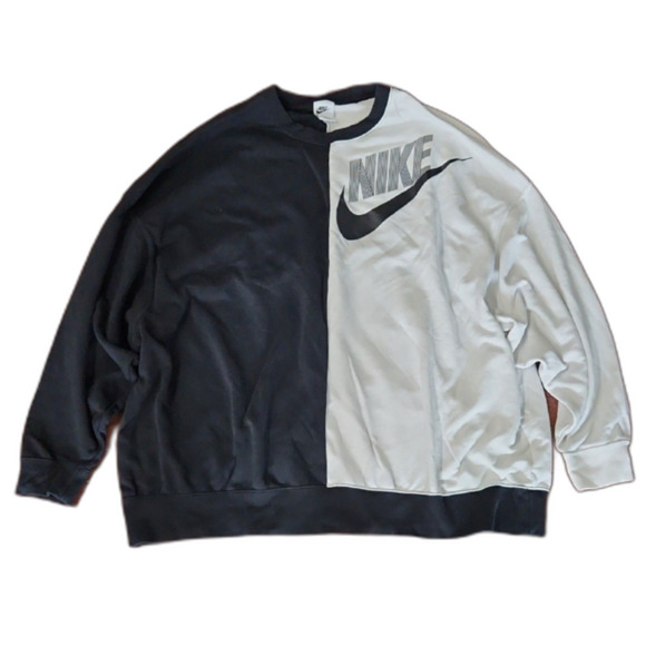 Nike Women's Oversized Fleece Dance Sweatshirt, Black/White, Size L, DV0328-010 - Picture 4 of 11